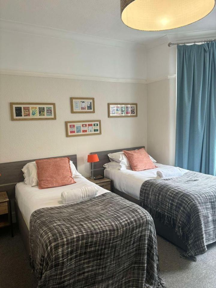 Hayward'S At The Grasmere Keynsham Εξωτερικό φωτογραφία